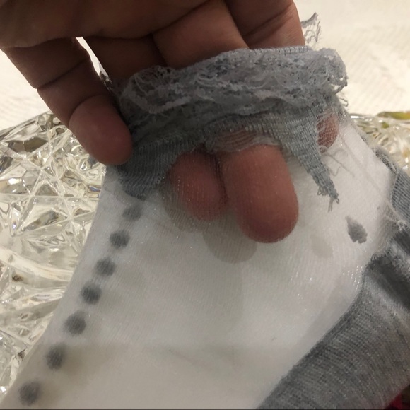 Gray fancy socks with lace - Picture 4 of 5
